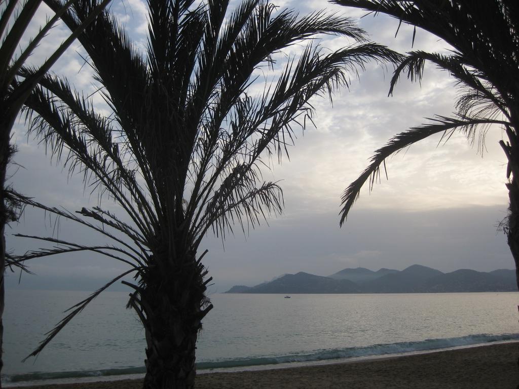 Cannes - view Cap Esterel Exterior foto